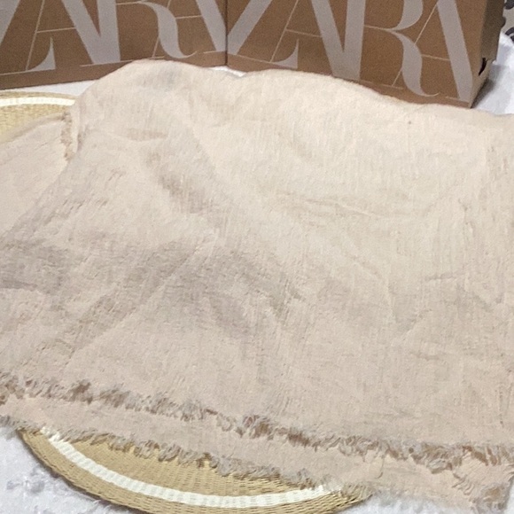 Zara. Zara Kaftan. Gorgeous newer kaftan. Slits up both sides. Super lightweight - Picture 6 of 8